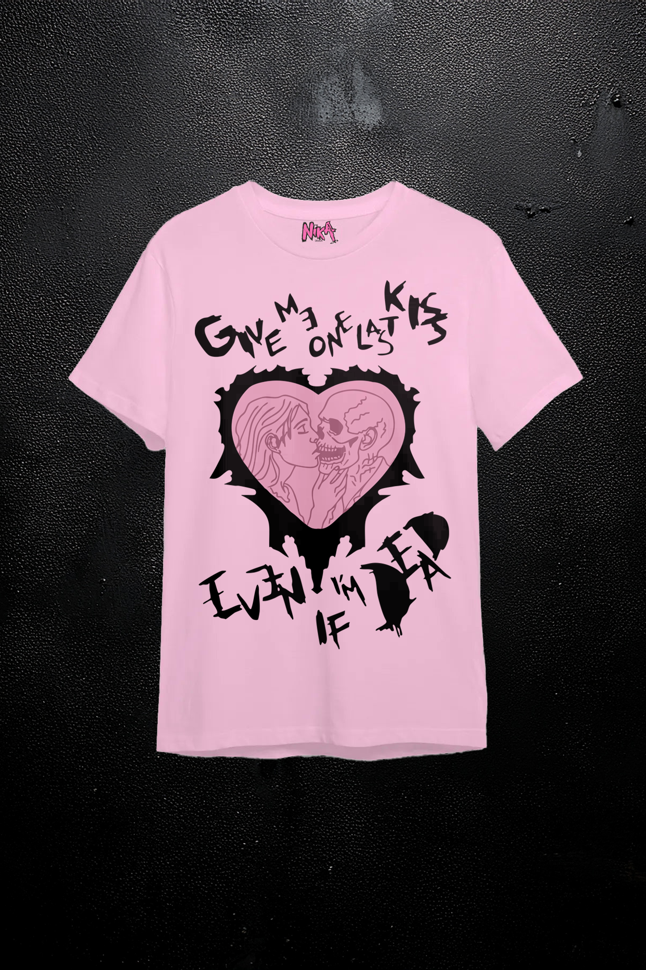 Camiseta holgada  Beso mortal unisex